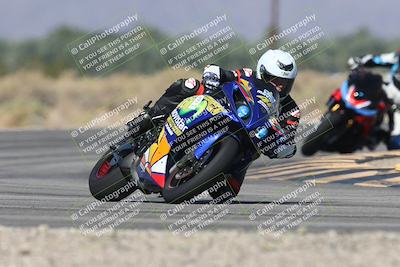 media/Oct-13-2025-Moto Forza (Mon) [[a66d839500]]/3-B Group/Session 3 (Turn 16)/